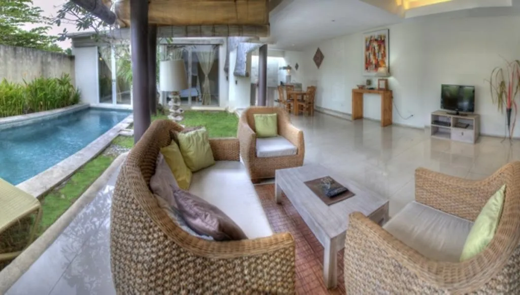 Villa Lestari スミニャック