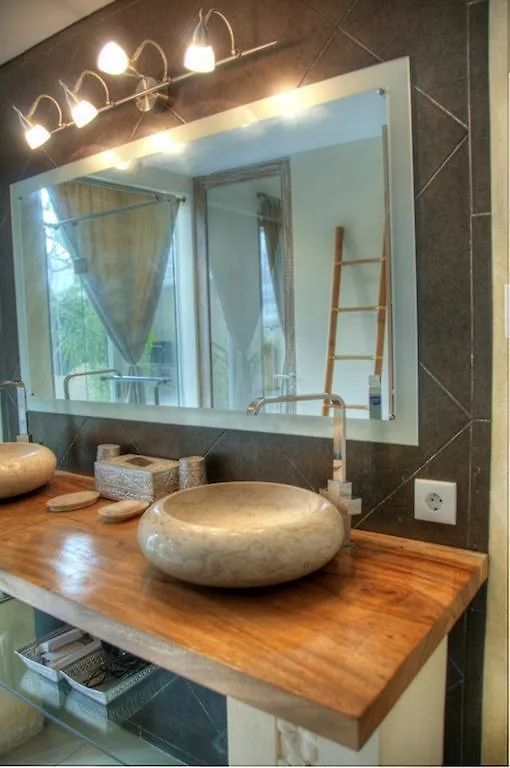 Villa Lestari スミニャック