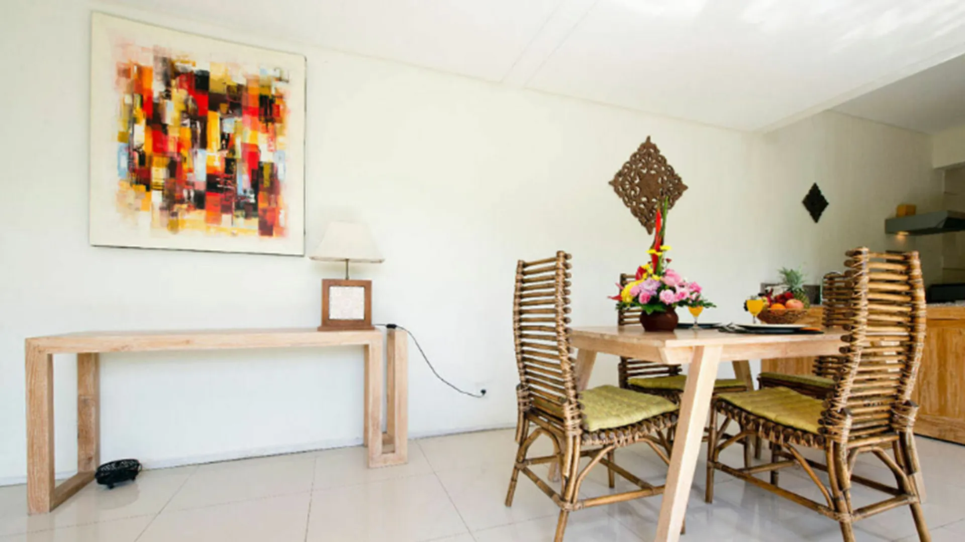 Villa Lestari スミニャック インドネシア